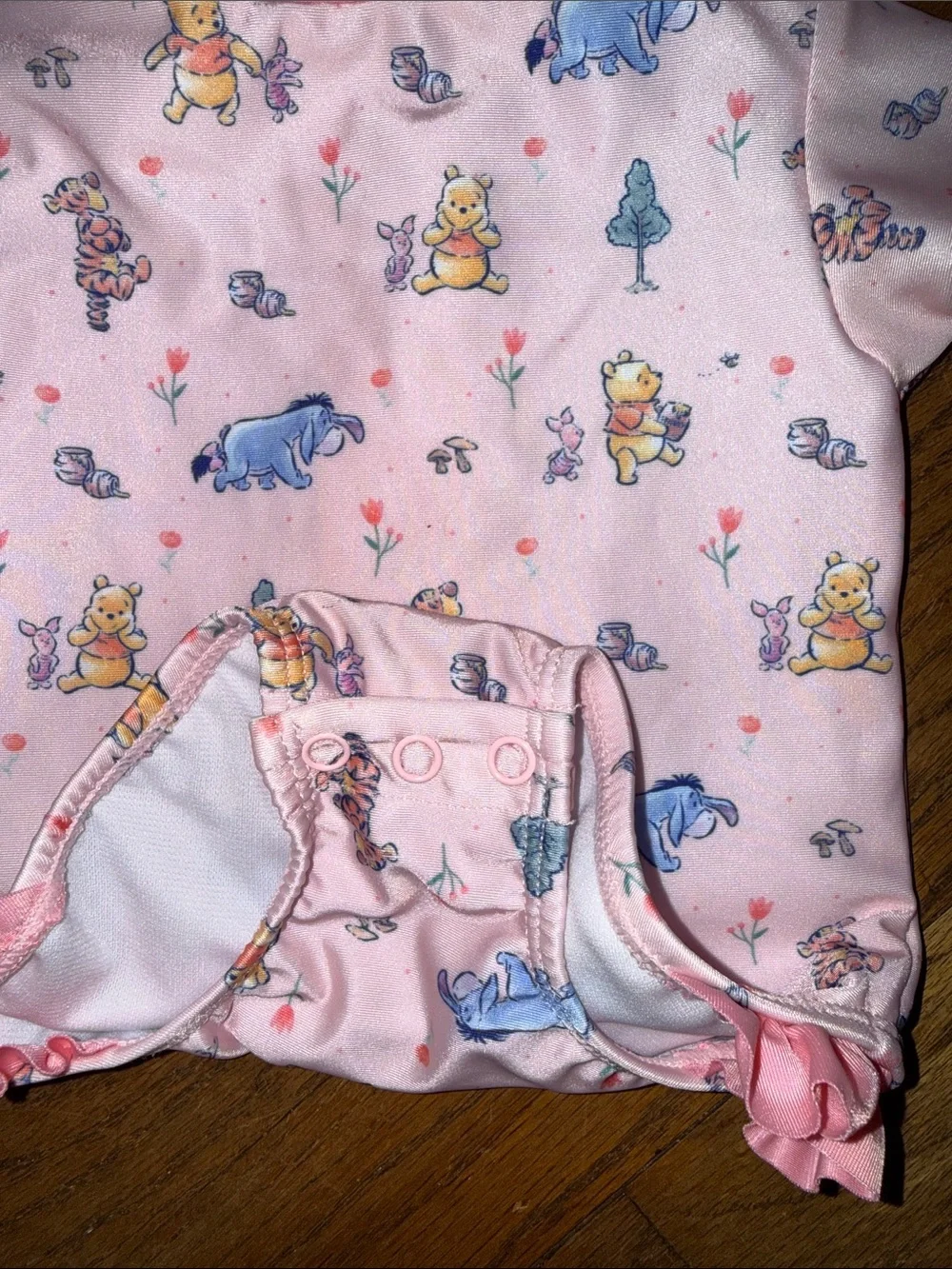 •DISNEY•NWT LIGHT PINK BABY GIRLS' DISNEYS WINNIE THE POOH ONE PIECE RASHGAURD